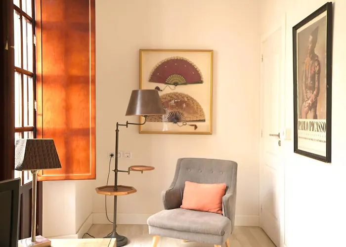 Stylish Andalusian House In Historical Center